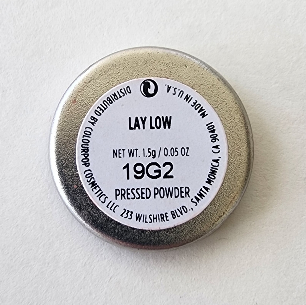 ๐๏ธ Colourpop "Lay Low" Eyeshadow Godet Refill - Picture 3 of 4